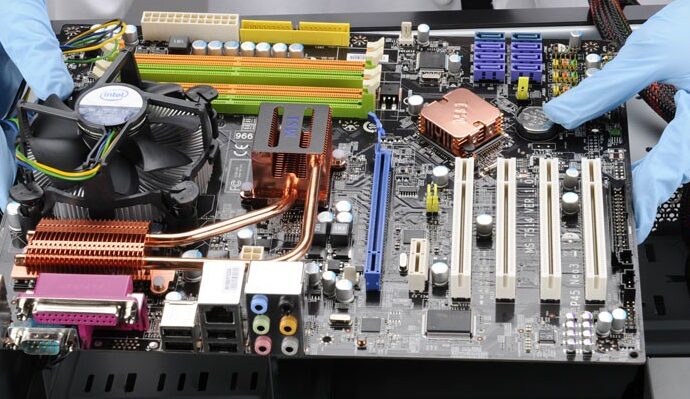 assemblaggio computer, riparazione computer notebook tablet e smartphone